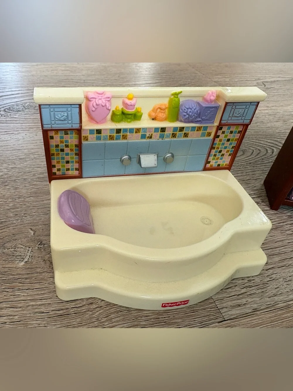 Fisher Price Loving Family 2008 Bathroom Tub Vanity Toilet Towel Rack